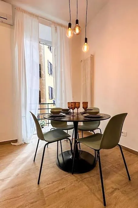 Re Di Roma Ela Apartment Italia